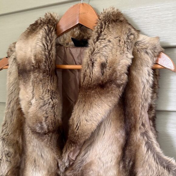 WOODLAND faux fur cashmere acrylic vest chic fall winter sz L women’s brown tan - Picture 3 of 13